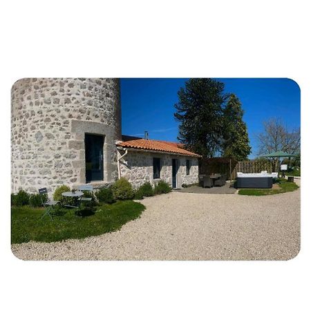 Вилла Loue Ancien Moulin A Vent Avec Piscine Et Jacuzzi Neuvy-Bouin Экстерьер фото