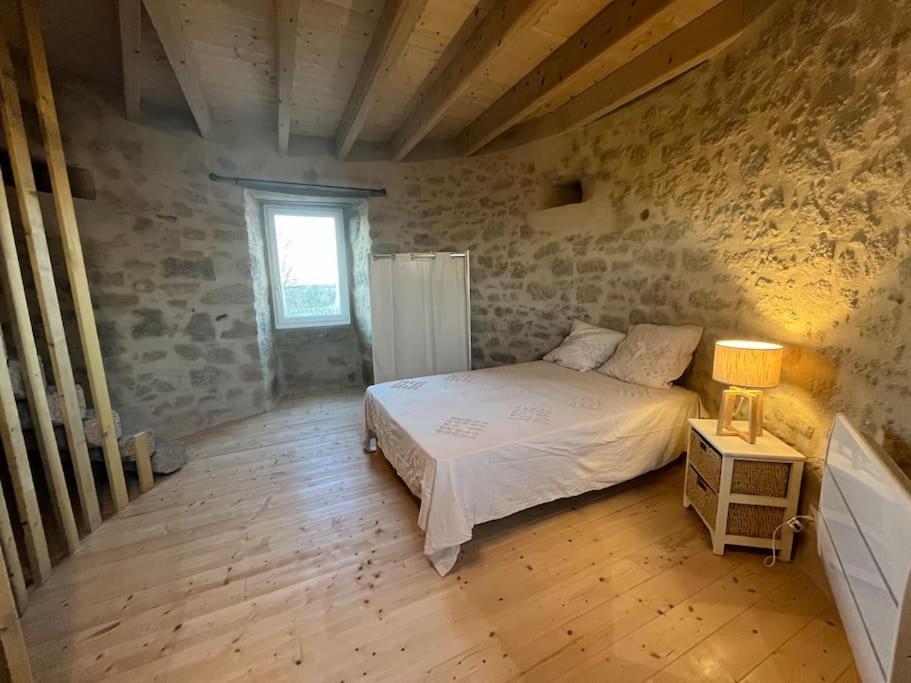 Вилла Loue Ancien Moulin A Vent Avec Piscine Et Jacuzzi Neuvy-Bouin Экстерьер фото